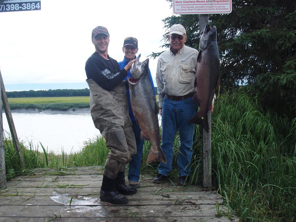 Salmon Catcher Lodge Kenai Dış mekan fotoğraf